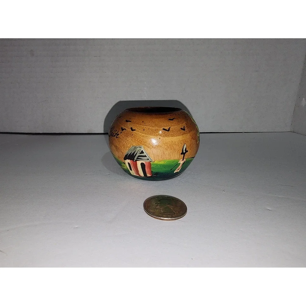 Haiti wood‎ pot souvenir hand painted